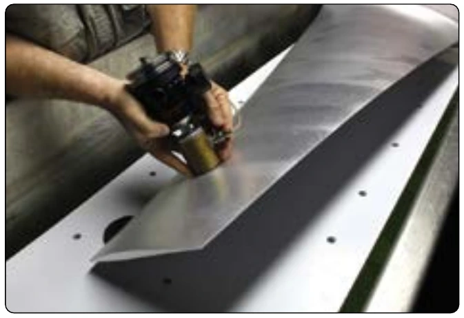 Figure 10-25. Ultrasonic inspection of a composite structure.