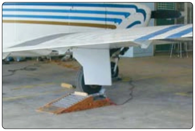 Figure 5-17. Ramp in use with a Mooney M20.