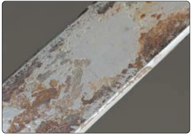 Figure 8-17. Fretting corrosion.