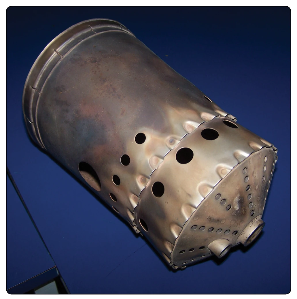 Can-type combustion chamber.