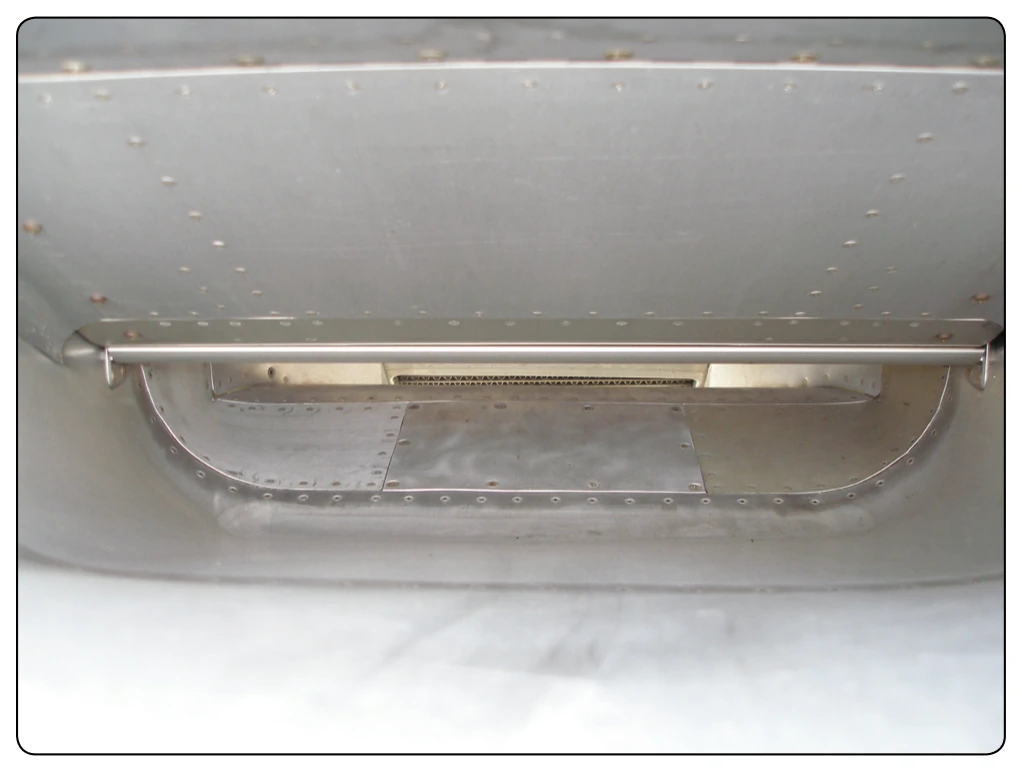 Deflector doors used to deflect ice or dirt away from the intake.