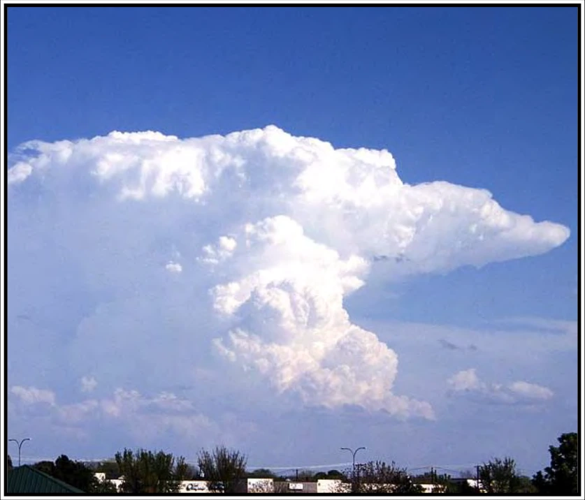 Figure A-14. Cumulonimbus (Cb) with Anvil