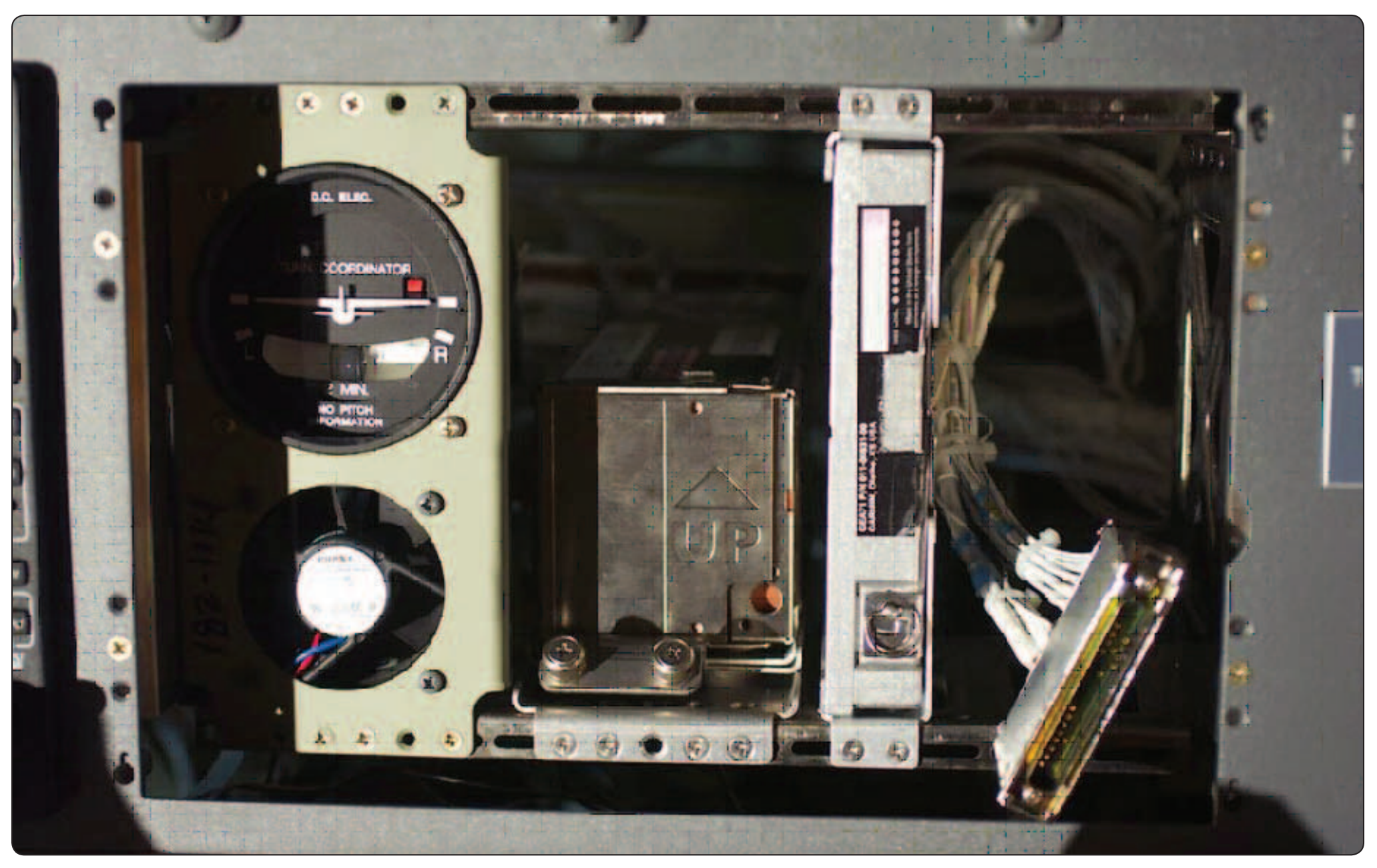 Figure 7-75. This autopilot requires roll information from a turn coordinator.