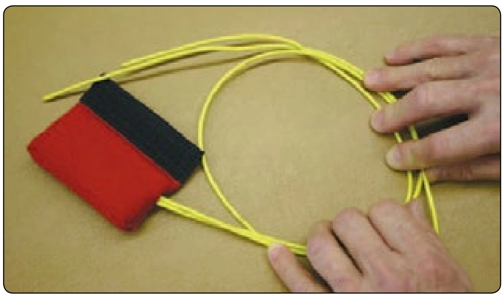 Figure 4-51. A 3-ring release handle with yellow Lolon cable needs oiling.