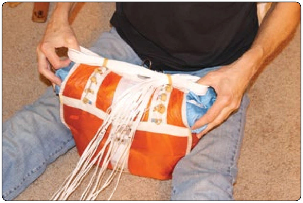 Figure 5-140. Stow the lines from top to bottom. Each stow is locking stow.