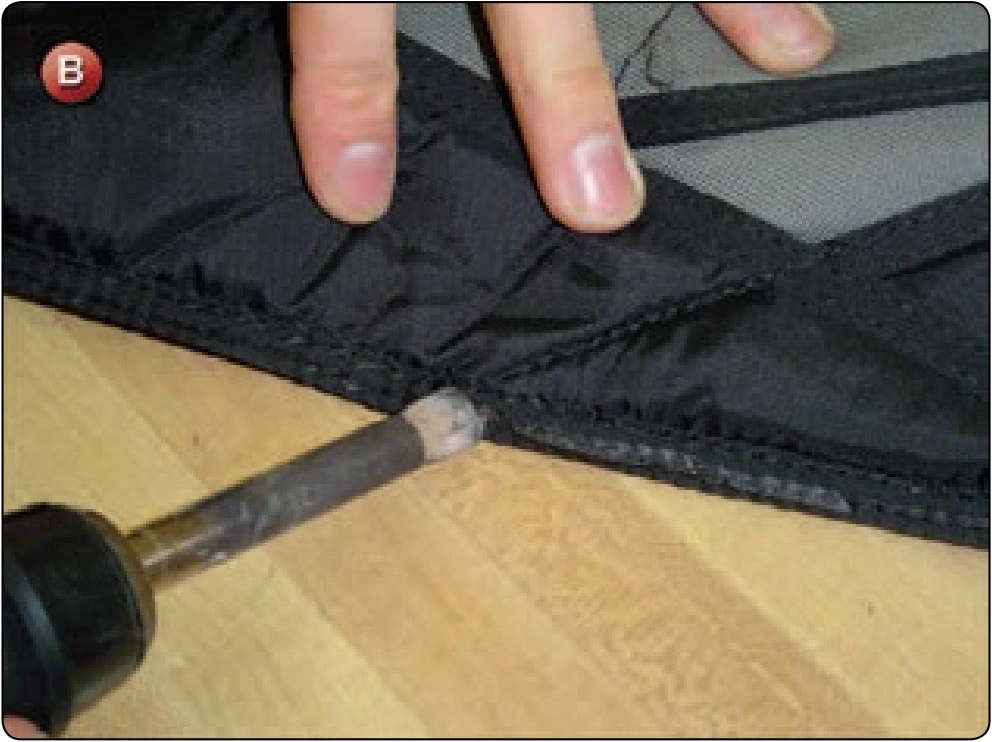 Main Container Side Flap Replacement, procedure photograph 2 (source page 7-47).