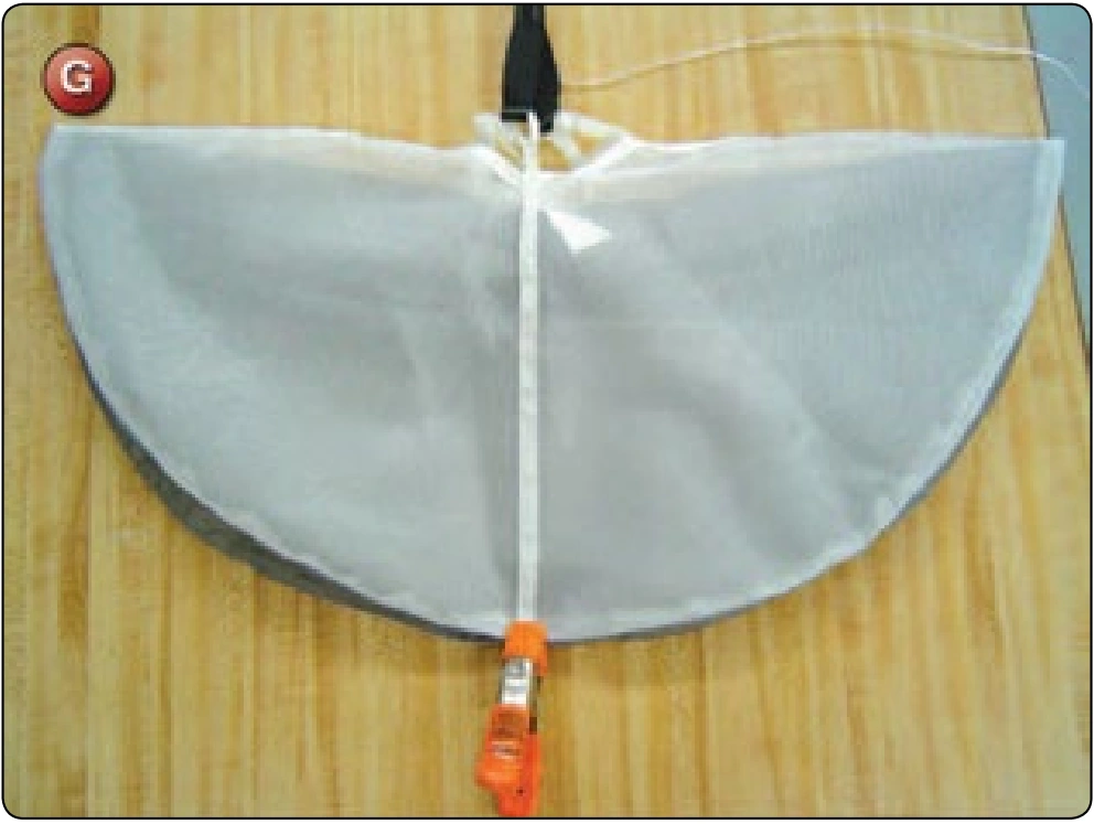 Main Pilot Chute Collapsible Bridle Replacement, procedure photograph 7 (source page 7-70).