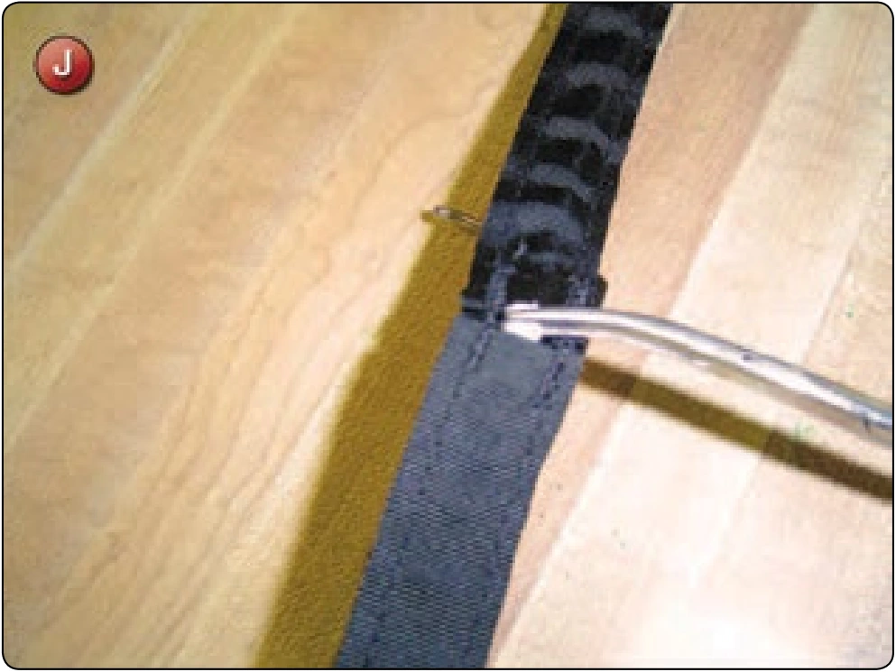 Main Pilot Chute Collapsible Bridle Replacement, procedure photograph 10 (source page 7-71).