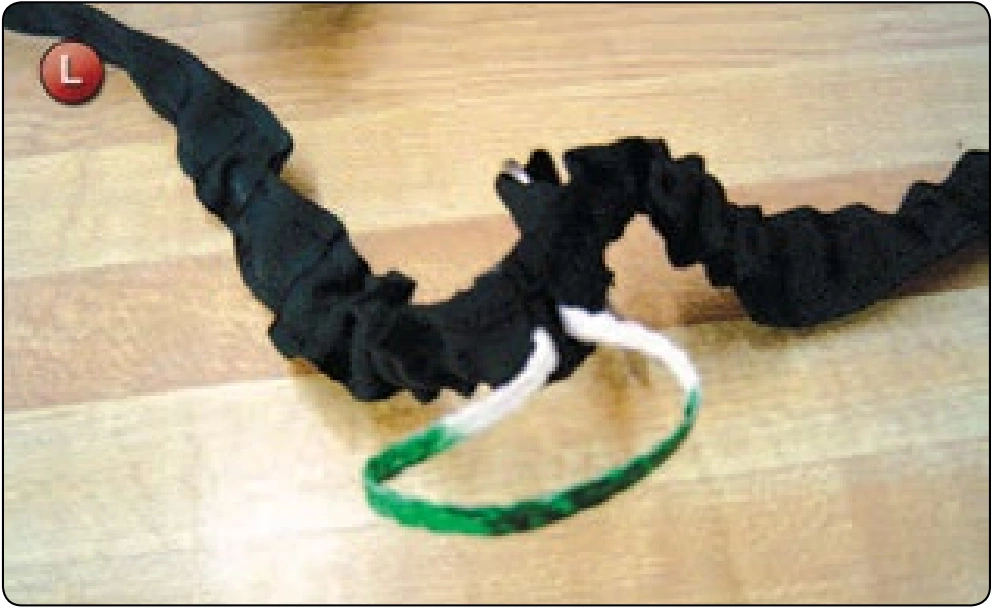 Main Pilot Chute Collapsible Bridle Replacement, procedure photograph 12 (source page 7-71).