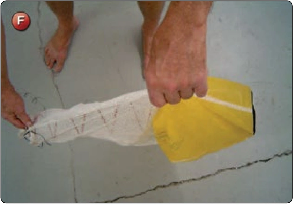 Reserve Pilot Chute Repair—Mesh, Tackings, and Bad Grommet, procedure photograph 6 (source page 7-66).