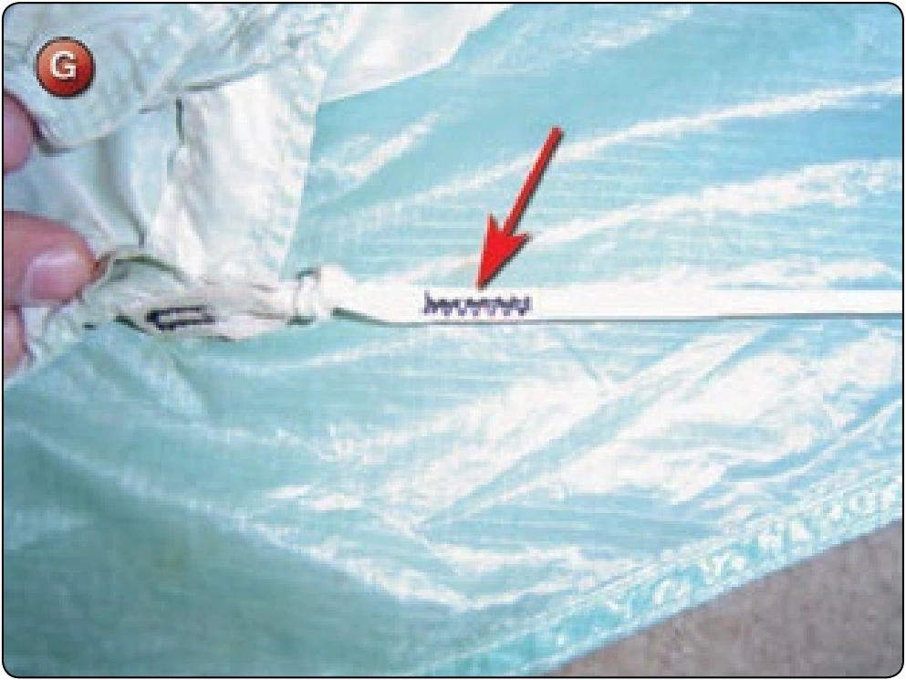 Square Canopy—Main Line Replacement, procedure photograph 7 (source page 7-32).