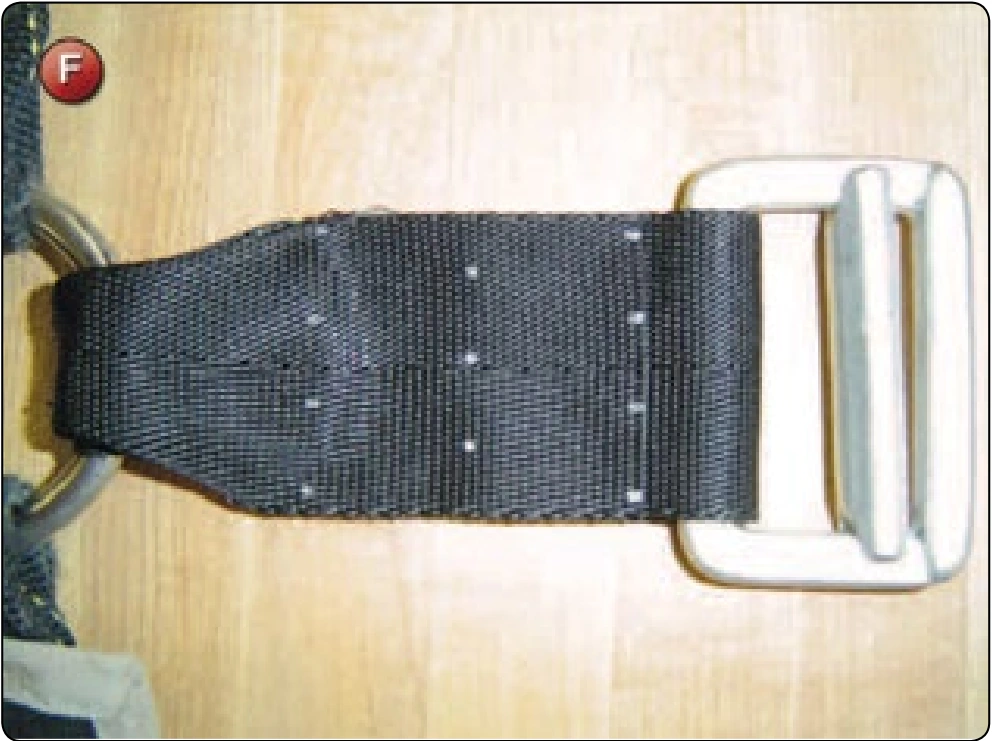 Standard Harness Main Lift Web Replacement, procedure photograph 5 (source page 7-58).